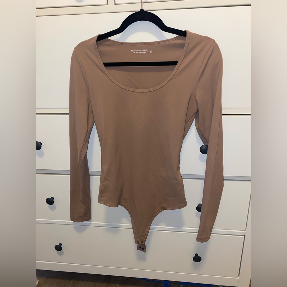 Long sleeve body suit